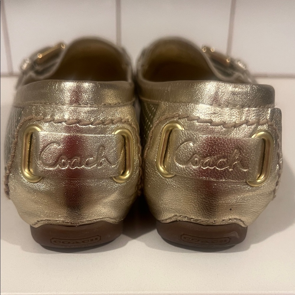 Women’s Coach Gold Loafers Flats with Buckle Size 6.5 worn once! - Picture 4 of 7